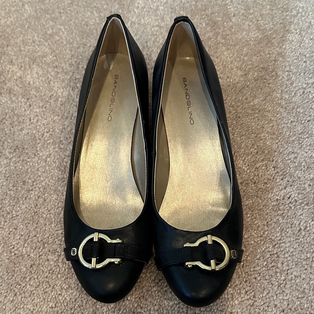 Bandolino Black Heels with Gold Accent